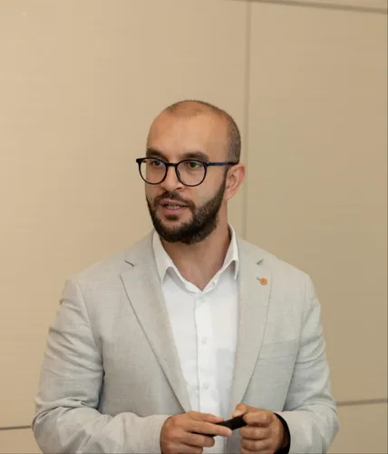 Toğrul Əkbərli